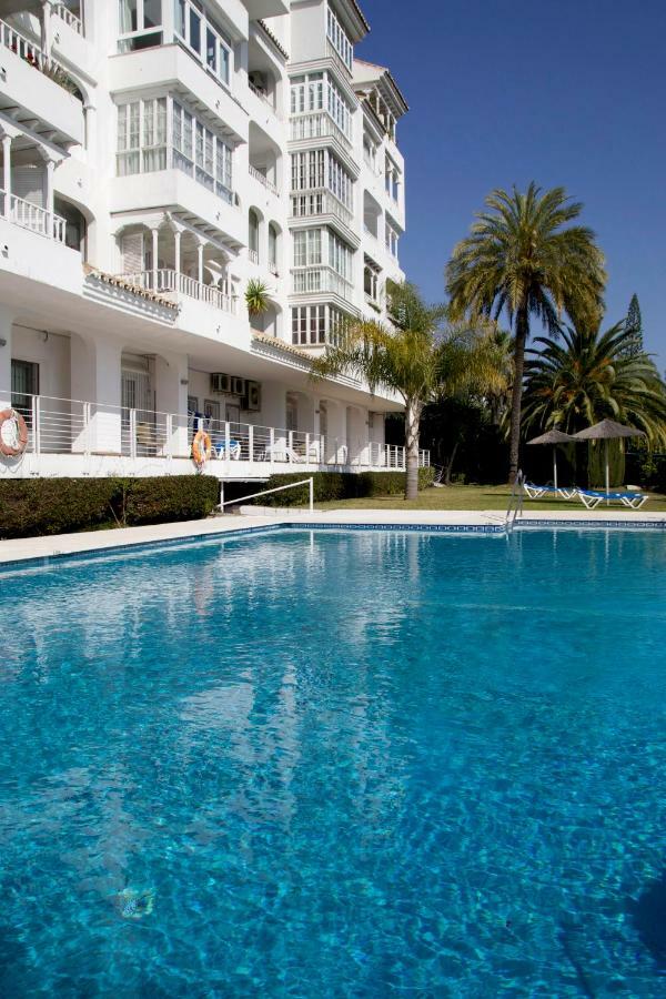 Luxury 1 Bedroom Apartment Next To The Casino Marbella Zewnętrze zdjęcie